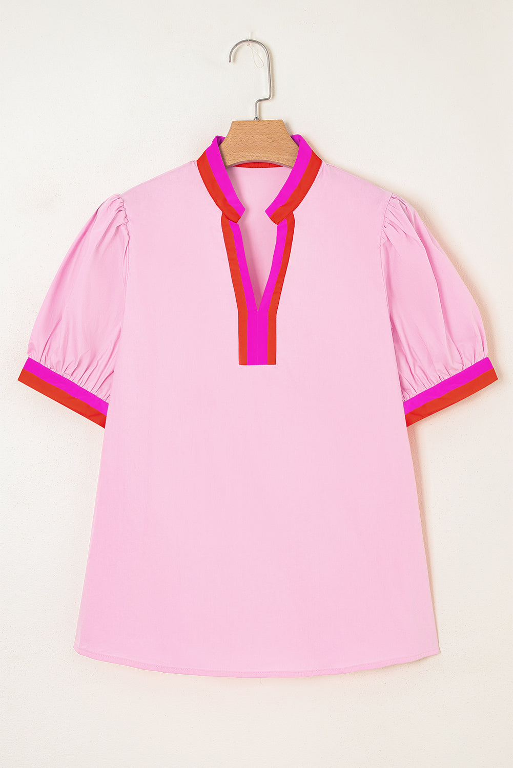 Blusa de manga corta abullonada con cuello en V y rayas en contraste azul cielo