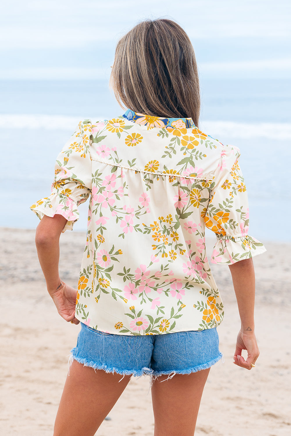 Blusa floral boho de media manga con cuello en V de crochet multicolor
