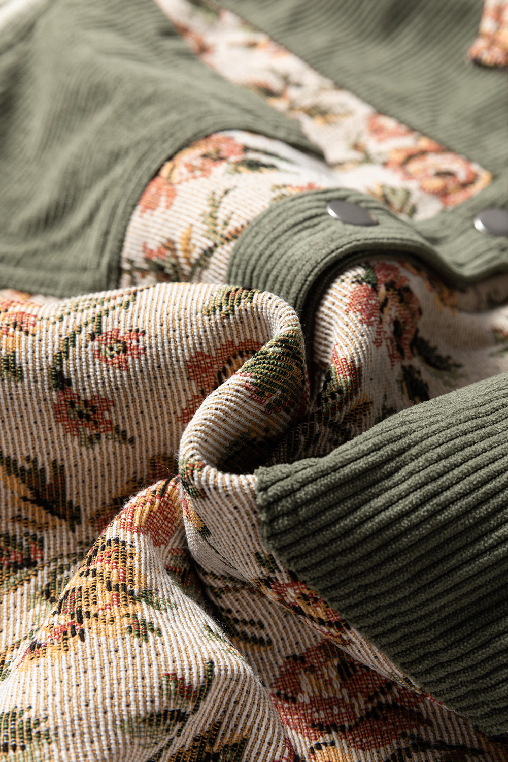 Chaqueta estilo camisa con patchwork floral retro acanalado de arcilla