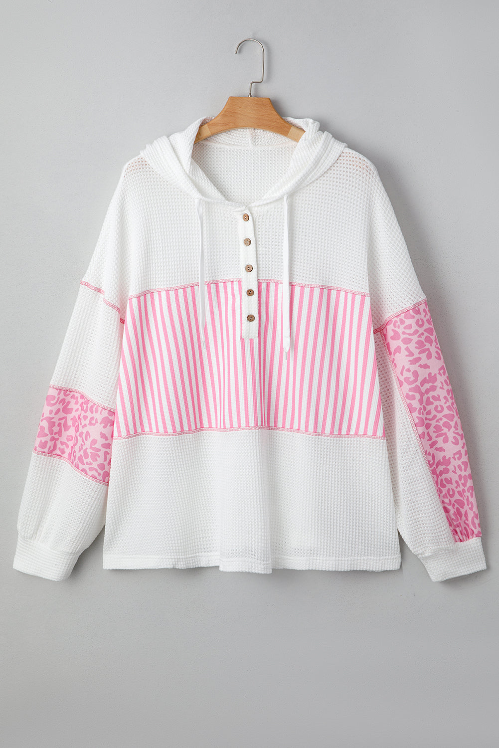 Sudadera con capucha de talla grande con botones, punto gofre, patchwork de leopardo y rayas rosas