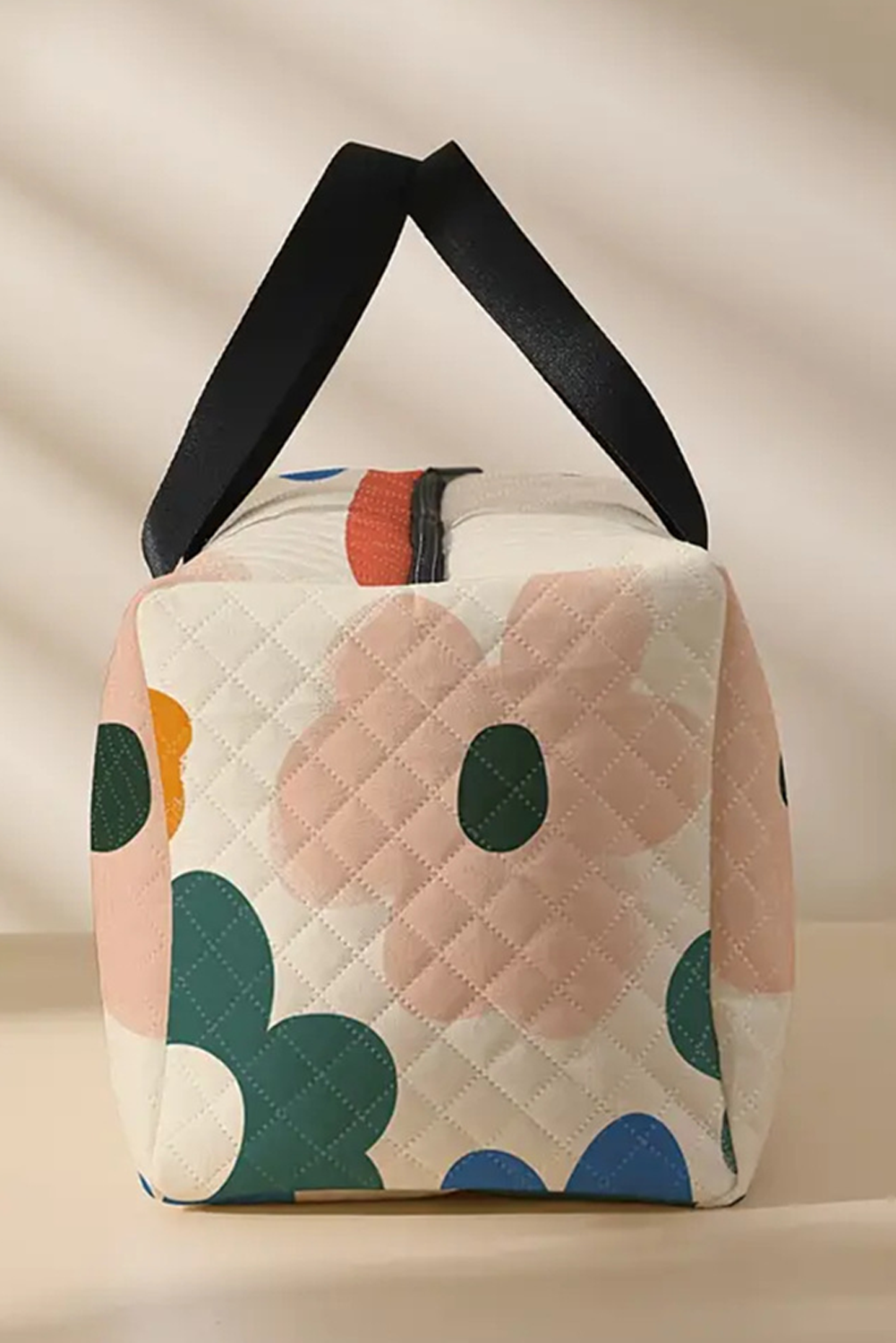 Bolsa de lona grande acolchada con estampado de flores blancas